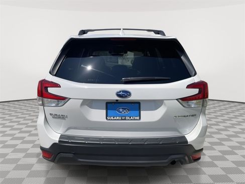 Used 2021 Subaru Forester Premium w/ Popular Package #1 AWD/4WD image 12