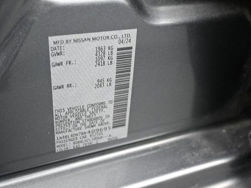 Used 2024 Nissan Altima 2.5 SV FWD image 20