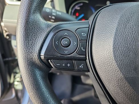 Certified 2023 Toyota RAV4 LE AWD/4WD image 11