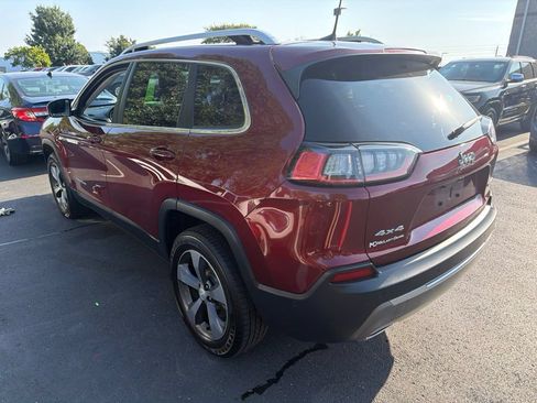 Used 2019 Jeep Cherokee Limited w/ Luxury Group AWD/4WD image 7