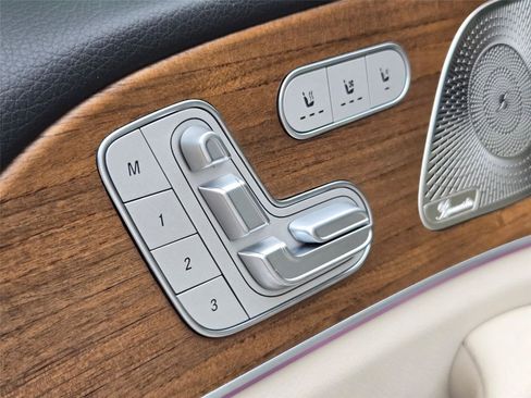 Used 2024 Mercedes-Benz GLS 450 4MATIC image 28