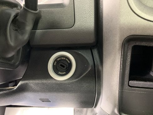 Used 2015 RAM 2500 Tradesman RWD image 17
