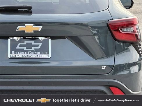 New 2026 Chevrolet Trax LT w/ Driver Confidence Package image 7