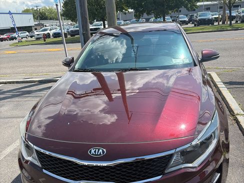 Used 2016 Kia Optima LX FWD image 1