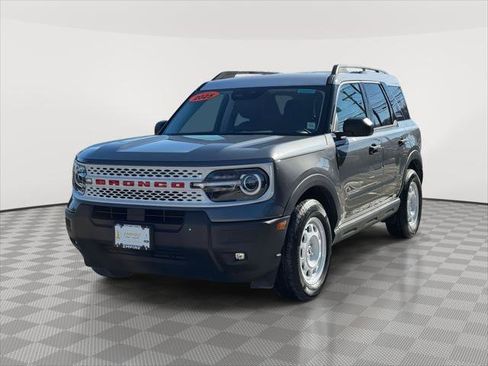 Used 2025 Ford Bronco Sport Heritage w/ Convenience Package image 3