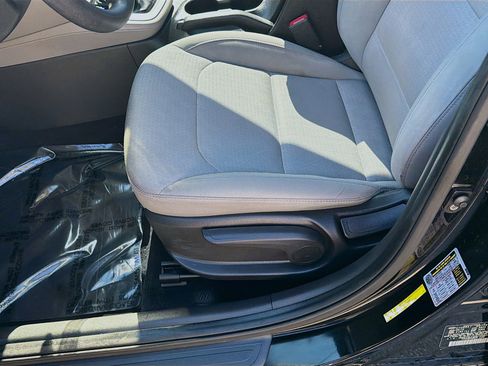 Used 2017 Hyundai Elantra SE image 14