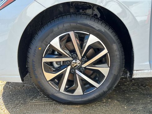 Used 2025 Volkswagen Jetta S image 25