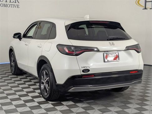 Used 2023 Honda HR-V EX-L image 5