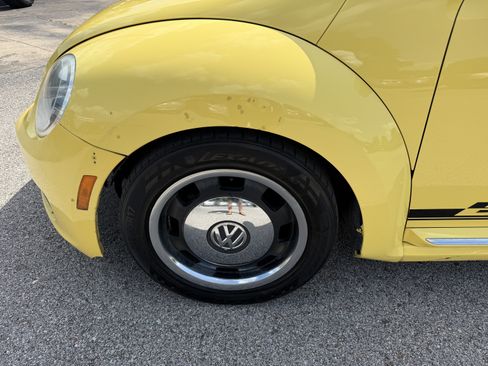 Used 2012 Volkswagen Beetle 2.5 FWD image 7