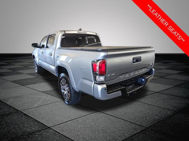 Used 2022 Toyota Tacoma Limited AWD/4WD image 4