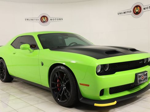 Used 2023 Dodge Challenger SRT Hellcat RWD image 38