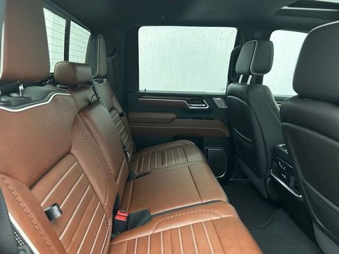 Used 2025 GMC Sierra 2500 Denali Ultimate image 40