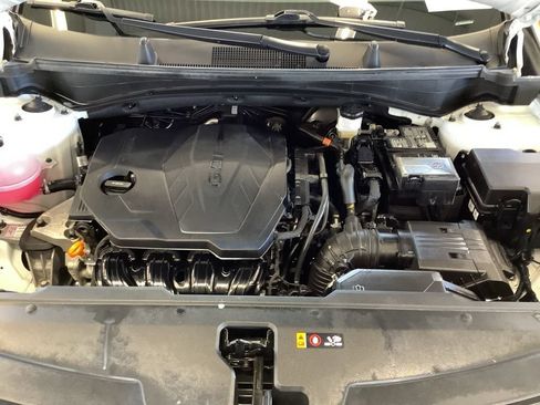 Certified 2024 Kia Sportage EX AWD/4WD image 17