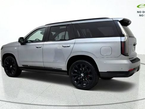Used 2026 Cadillac Escalade Platinum Sport w/ LPO, ONYX Package AWD/4WD image 6