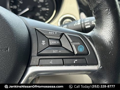 Certified 2021 Nissan Rogue Sport SL w/ Premium Package FWD image 42