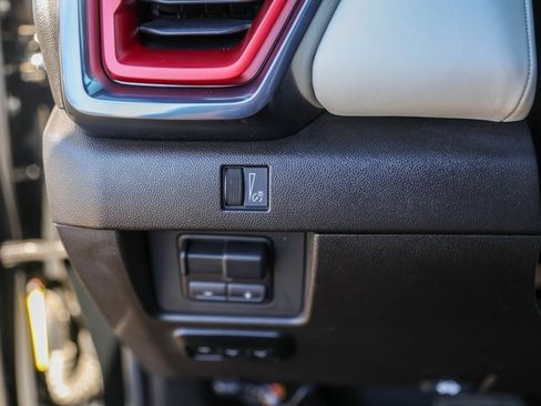 Used 2023 GMC Canyon AT4X w/ Edition 1 image 18