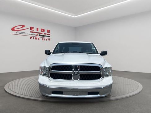 Used 2019 RAM 1500 Classic SLT w/ Luxury Group AWD/4WD image 10