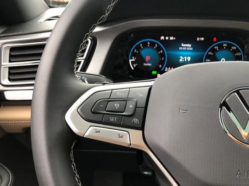 New 2026 Volkswagen Atlas Cross Sport SE AWD/4WD image 16