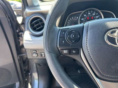 Used 2015 Toyota RAV4 XLE FWD image 21