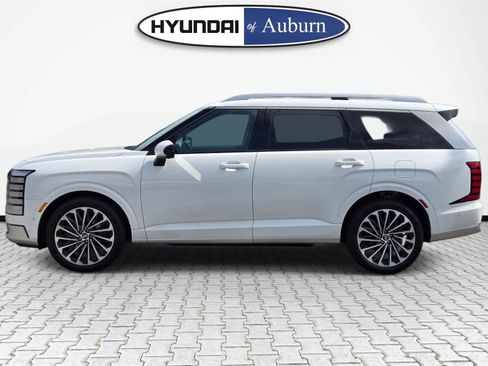 Certified 2026 Hyundai Palisade Calligraphy FWD image 10