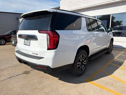 Used 2024 GMC Yukon XL AT4 w/ Technology Package AWD/4WD image 4