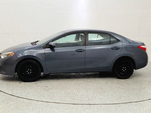 Used 2015 Toyota Corolla LE image 4