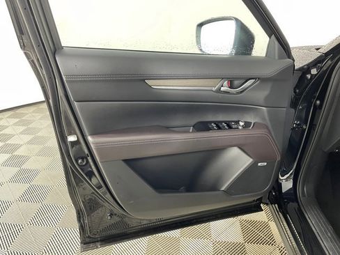 New 2025 MAZDA CX-5 Signature image 17