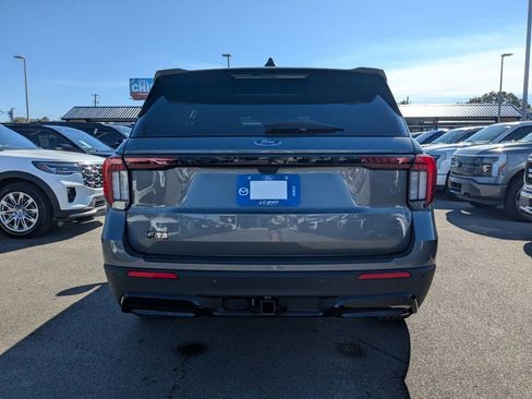 New 2026 Ford Explorer ST-Line image 5
