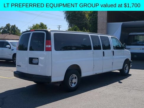 Used 2020 Chevrolet Express 3500 LT w/ LT Preferred Equipment Group RWD image 8