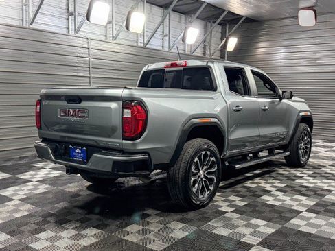 Used 2023 GMC Canyon Denali image 5