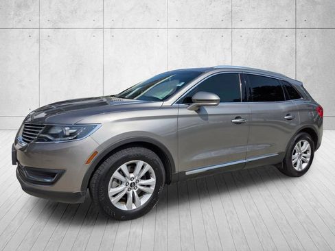 Used 2017 Lincoln MKX Premiere FWD image 9