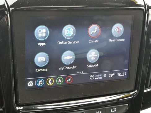 Used 2023 Chevrolet Traverse RS image 41