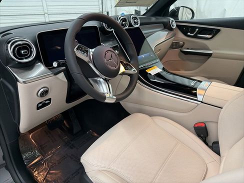New 2026 Mercedes-Benz GLC 300 image 12