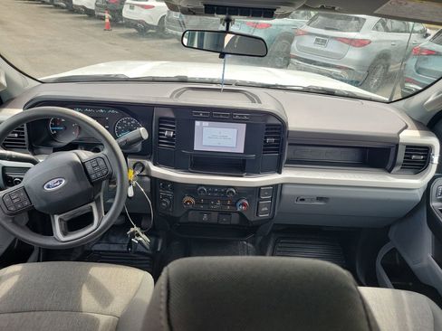 Used 2024 Ford F350 XL AWD/4WD image 13