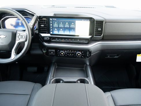 New 2026 Chevrolet Silverado 3500 LTZ w/ LTZ Convenience Package image 23