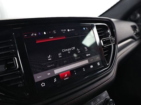 Used 2024 Dodge Durango GT image 27