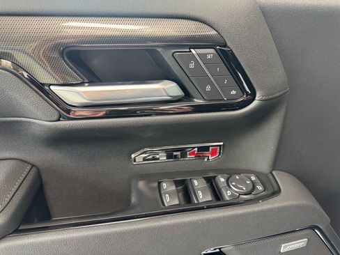 New 2026 GMC Sierra 1500 AT4 w/ AT4 Premium Package AWD/4WD image 16