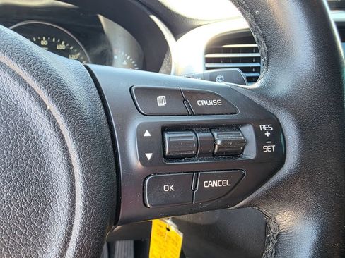 Used 2017 Kia Sorento AWD w/ LX V6 Convenience Package image 15