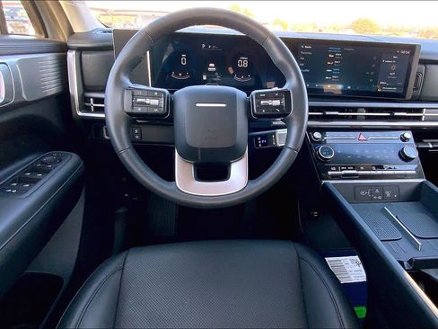 Used 2025 Hyundai Santa Fe XRT image 6