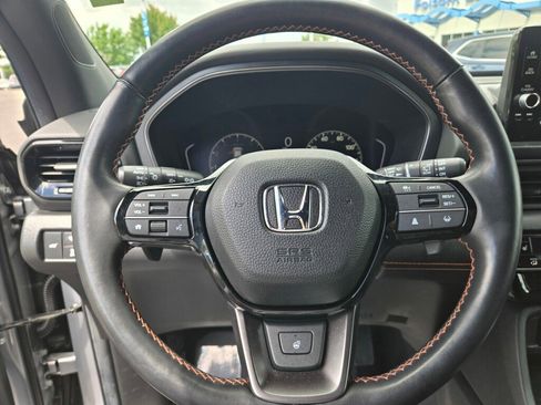 Certified 2025 Honda Pilot TrailSport image 25