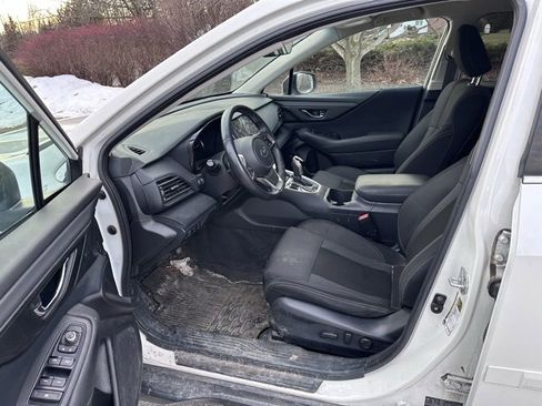 Used 2021 Subaru Outback Premium image 12