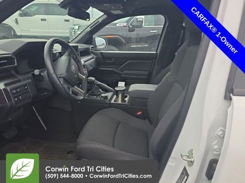 Used 2025 Toyota 4Runner SR5 image 2