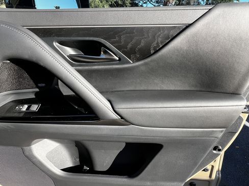 Used 2025 Lexus LX 700h Overtrail image 43