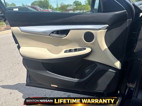 Used 2019 INFINITI QX50 Luxe image 11