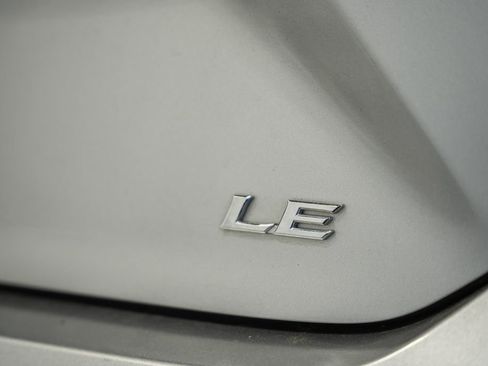 Used 2025 Toyota Camry LE FWD image 8