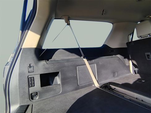 Used 2024 Ford Expedition Max Limited image 19