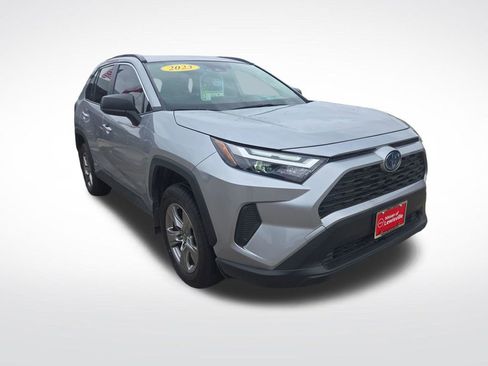 Used 2023 Toyota RAV4 LE AWD/4WD image 7