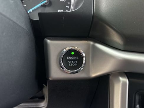 Used 2024 Ford Expedition XLT AWD/4WD image 23