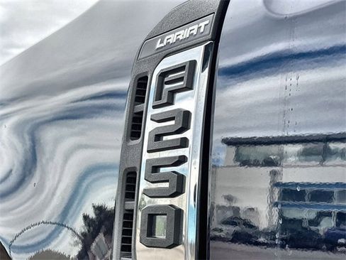 Used 2024 Ford F250 Lariat image 19