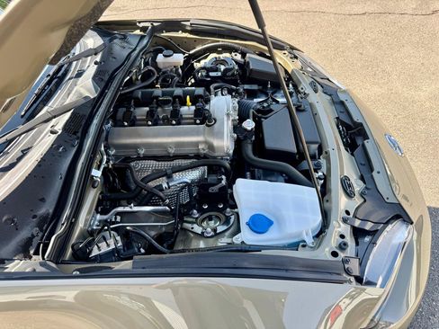 Used 2023 MAZDA MX-5 Miata Club RWD image 26